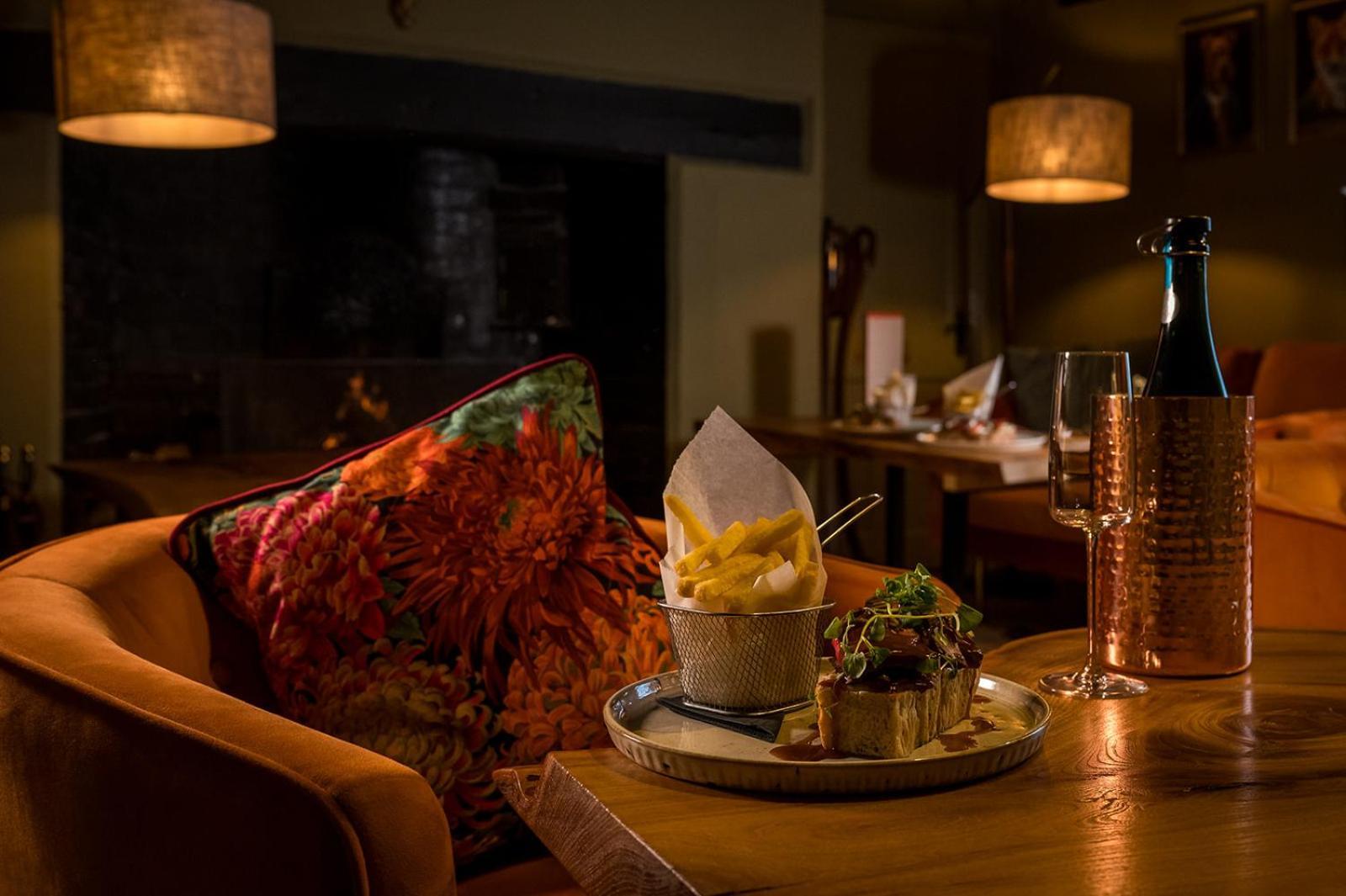 Tottington Manor Hotel Henfield Экстерьер фото