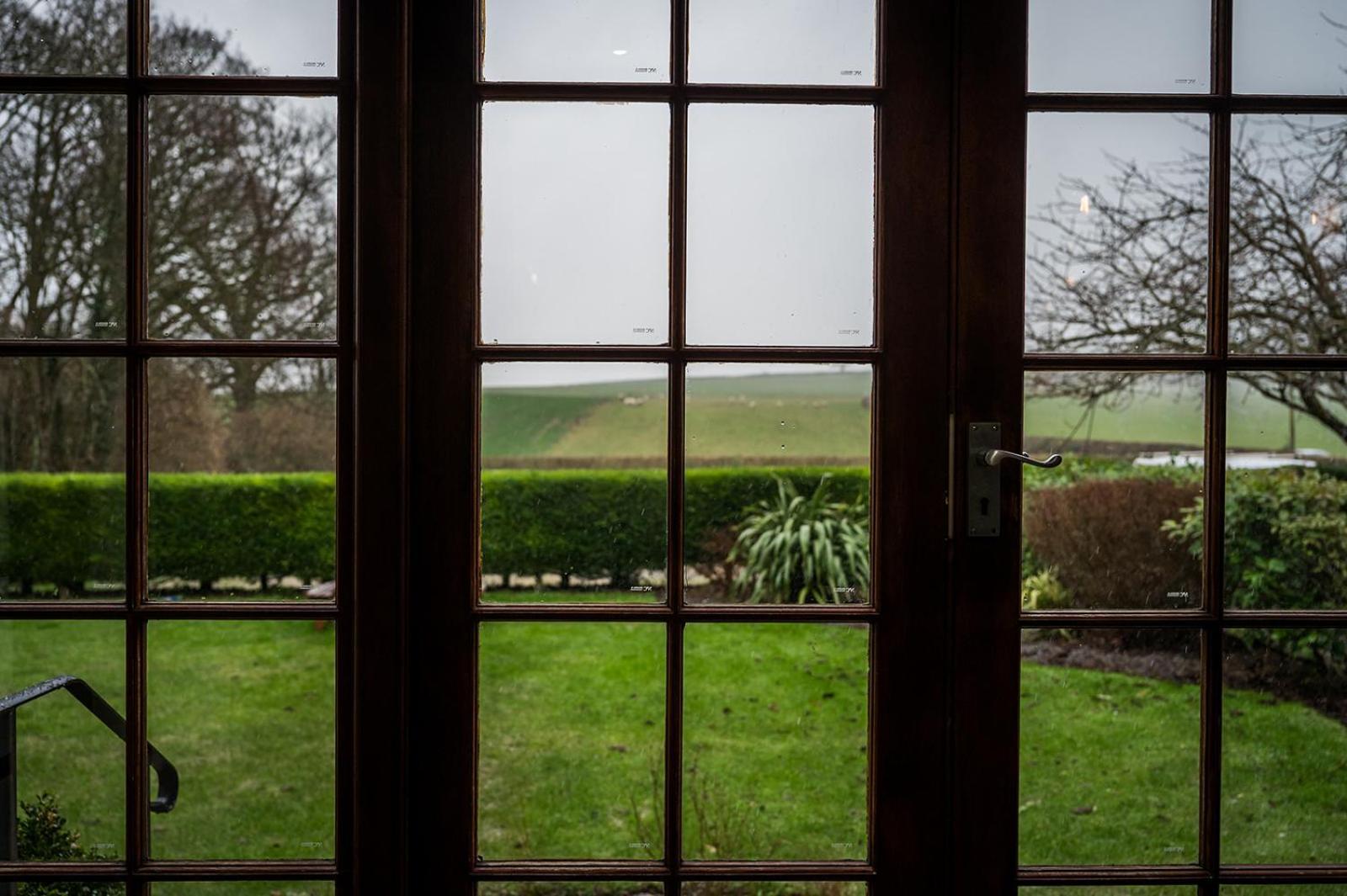 Tottington Manor Hotel Henfield Экстерьер фото