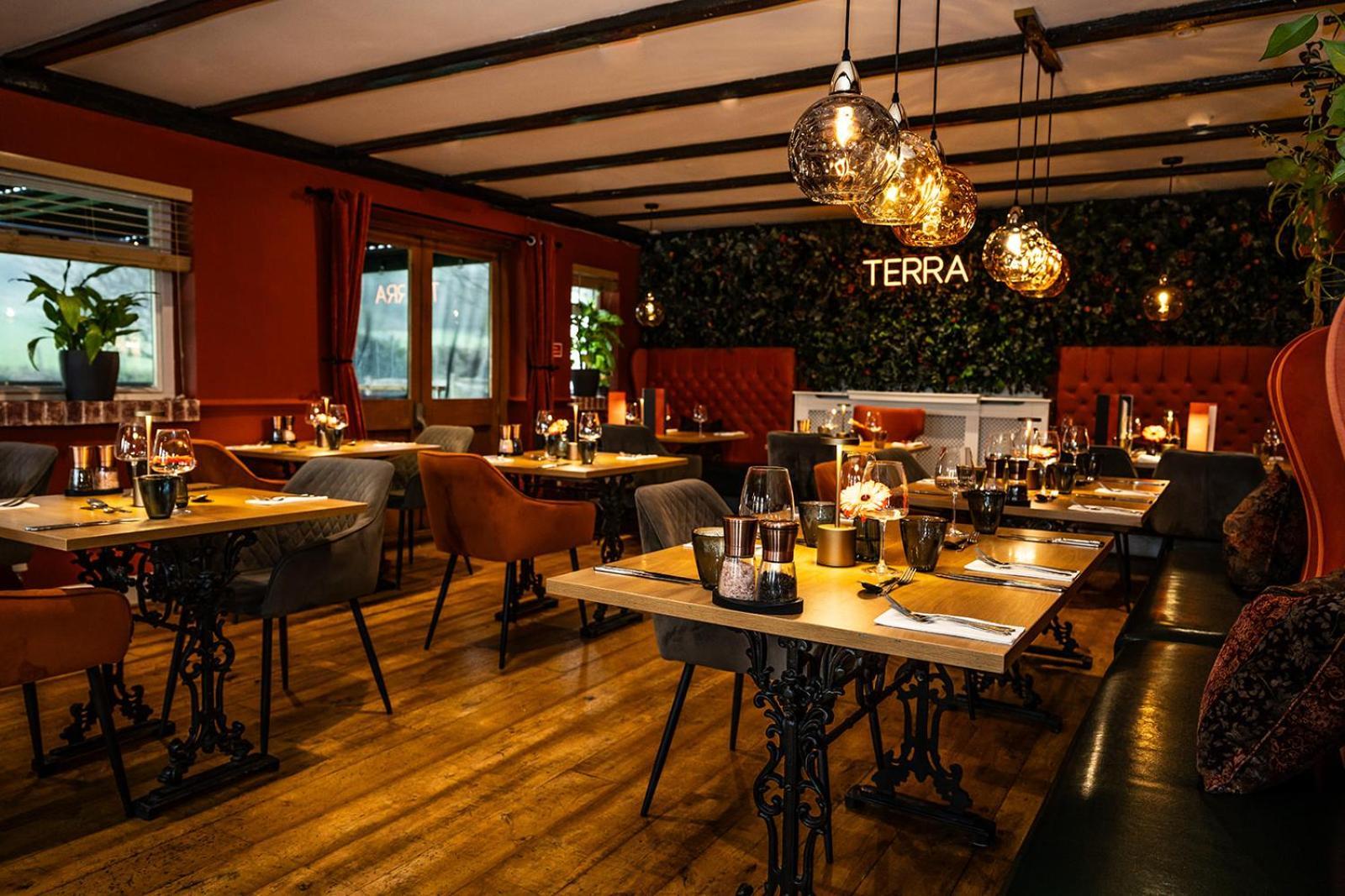 Tottington Manor Hotel Henfield Экстерьер фото